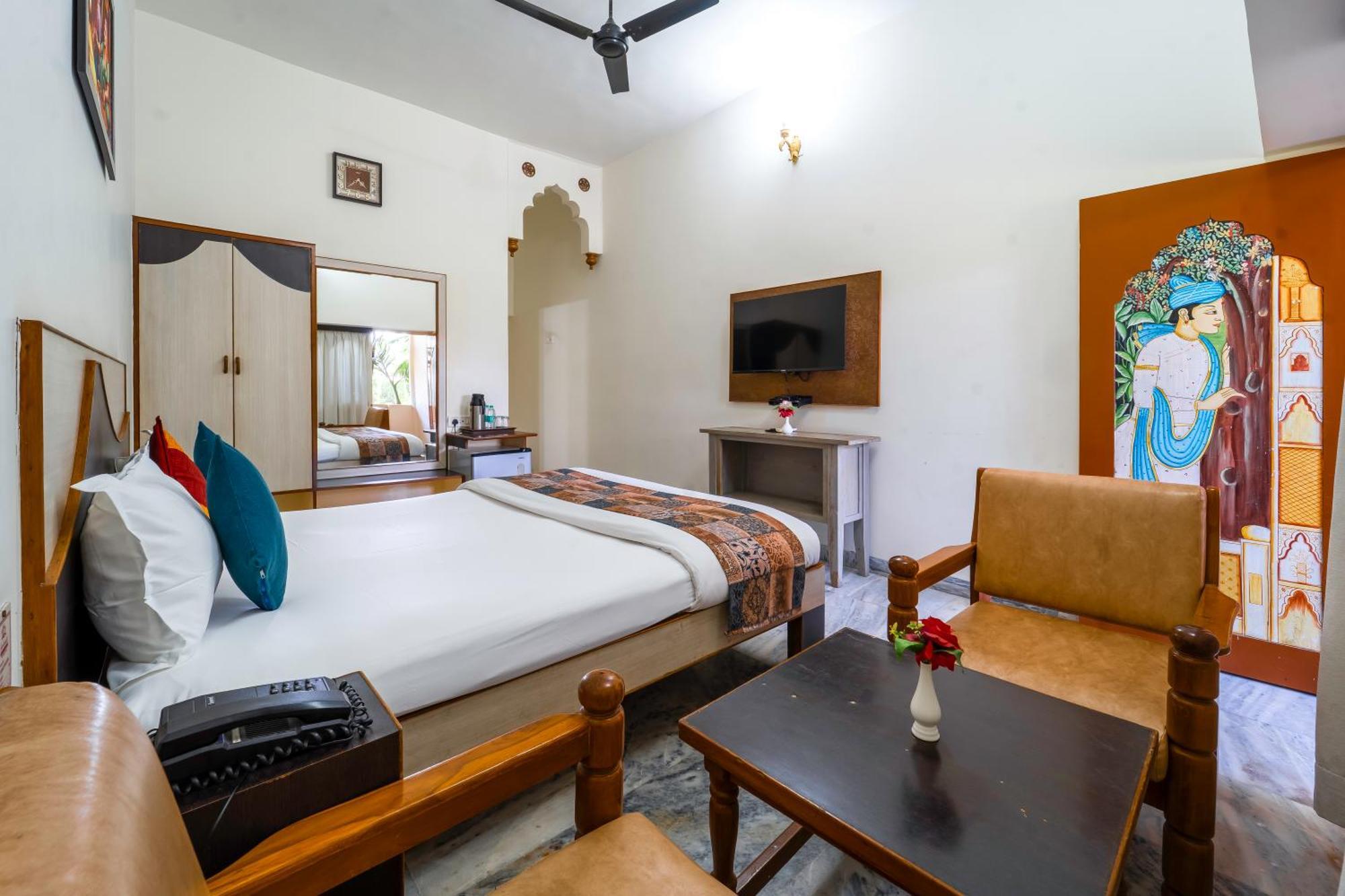 Hotel Chandrawati Palace Abu Road Exterior photo